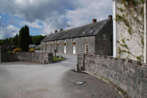O'Briens Cashel Lodge, Cashel